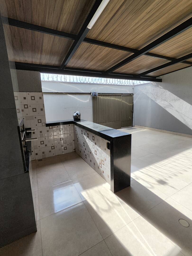 Casa, 2 quartos, 202 m² - Foto 3