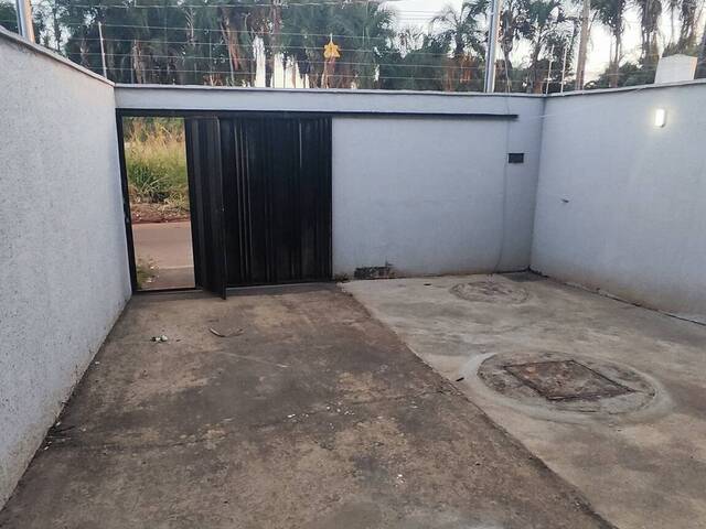 #1028 - Casa para Locação em Trindade - GO - 3