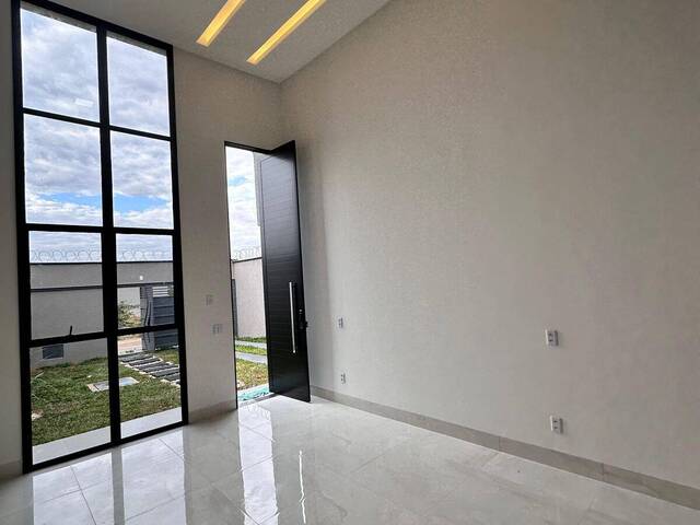 Casa para Venda em Aparecida de Goiânia - 4